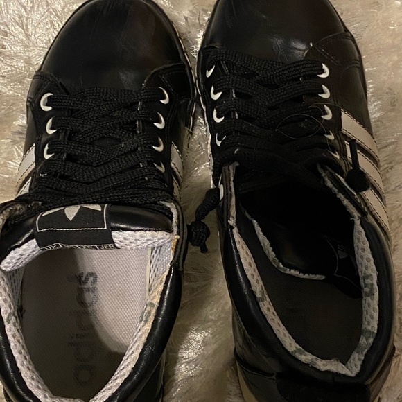 Men’s Leather Adidas High Tops - Picture 5 of 7